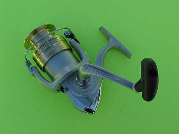 DAIWA SWEEPFIRE 3500B SPINNING REEL, NEW IN THE BOX - Berinson Tackle  Company