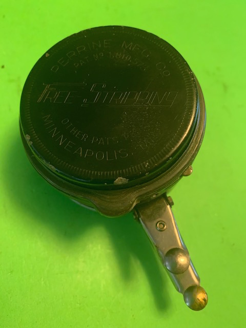 PERRINE MODEL NO. 80 FREE STRIPPING AUTOMATIC FLY REEL - Berinson