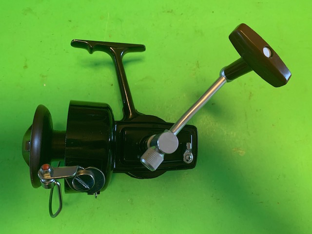 VINTAGE DAIWA MODEL 7700 SALTWATER SPINNING REEL WITH THE BOX - Berinson  Tackle Company
