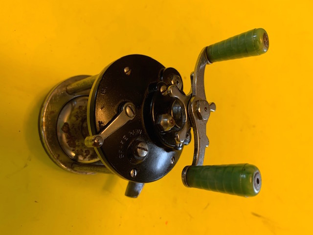 PENN PEER No.109 Fishing reel is handle suppose to move when in free spool  - Main Forum - SurfTalk
