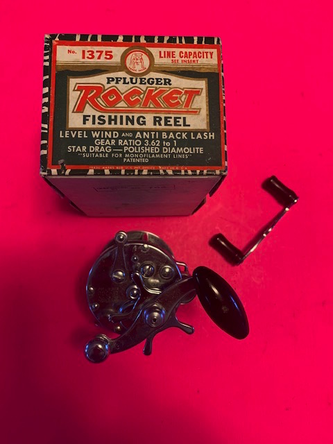 VINTAGE PFLUEGER ROCKET NO. 1375 LEVELWIND FISHING REEL WITH THE BOX -  Berinson Tackle Company