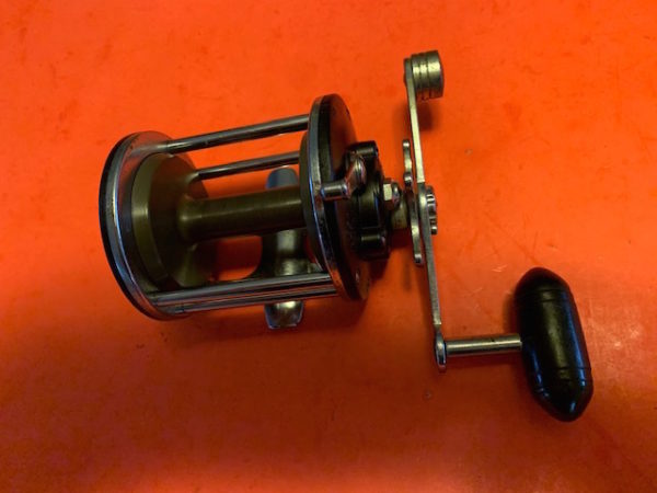 PENN BEACHMASTER NO. 155 CONVENTIONAL FISHING REEL WITH XL COUNTERBALANCED  HANDLE - Berinson Tackle Company