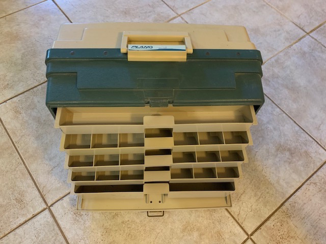 VINTAGE PLANO 777S GIANT FISHING TACKLE BOX OR HOBBY/CRAFT STORAGE