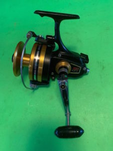 VINTAGE PENN SPINFISHER 850SS SPINNING REEL WITH EXTRA SPOOL