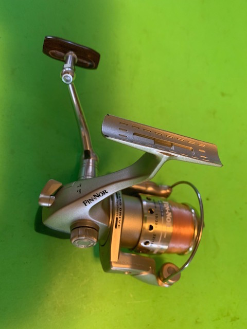 FIN-NOR LUMINA FL1000 SPINNING REEL WITH 8 BALL BEARING SYSTEM