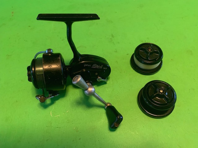 VINTAGE GARCIA MITCHELL 308 SPINNING REEL WITH 2 EXTRA SPOOLS - Berinson  Tackle Company