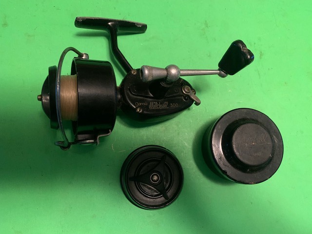 VINTAGE GARCIA MITCHELL 300 SPINNING REEL WITH AN EXTRA SPOOL