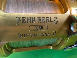 PENN INTERNATIONAL 30SW 2-SPEED FISHING REEL WITH THE ORIGINAL BOX