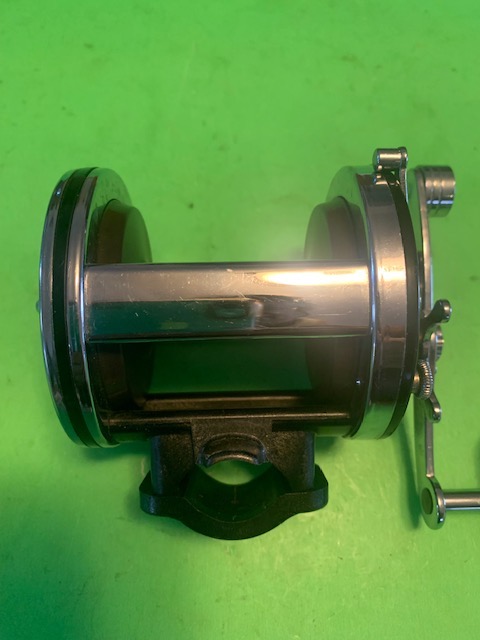 thumbnail image 2 of Trigger Clamp For Newell Reels 2XX, 3XX, 4XX, 5XX – Deckhand Style By BoilingTuna.com 2 of 3