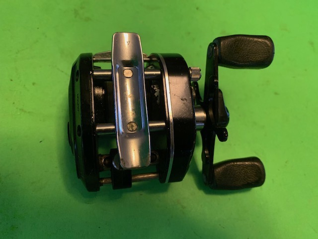 VINTAGE DAIWA PROCASTER PMF-1000 DELUXE BAITCASTING FISHING REEL - Berinson  Tackle Company