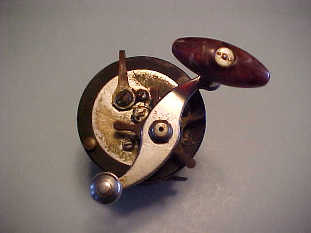 PFLUEGER CAPITOL FISHING REEL, PRE-OWNED - Berinson Tackle Company