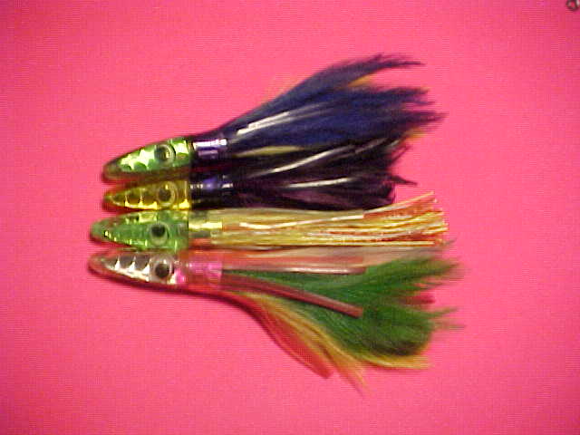 ZUKERS 6 INCH TROLLING FEATHERS, 4 ASSORTED FEATHERS WITH HOOKS AND  SWIVELS, PRE-OWNED - Berinson Tackle Company