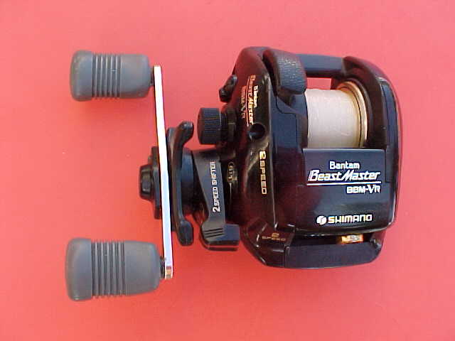 thumbnail interactive-video image 1 of Shimano Curado 70 MGL Baitcasting Reel - Low Profile, 7.4:1 Or 8.1:1 Gear Ratio, Left Hand 1 of 4