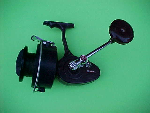 1 New Old Stock Garcia Mitchell 486 FISHING REEL Sky Blue Frame Housing 82717 