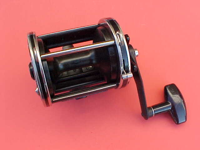NEWELL 454-5 Conventional Casting Trolling Fishing Reel 170 for