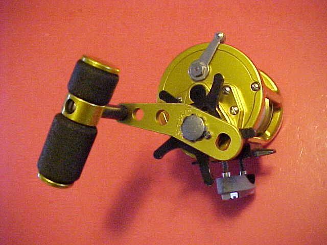 PRO GEAR 251 CONVENTIONAL FISHING REEL - RARE GOLD, PRE-OWNED