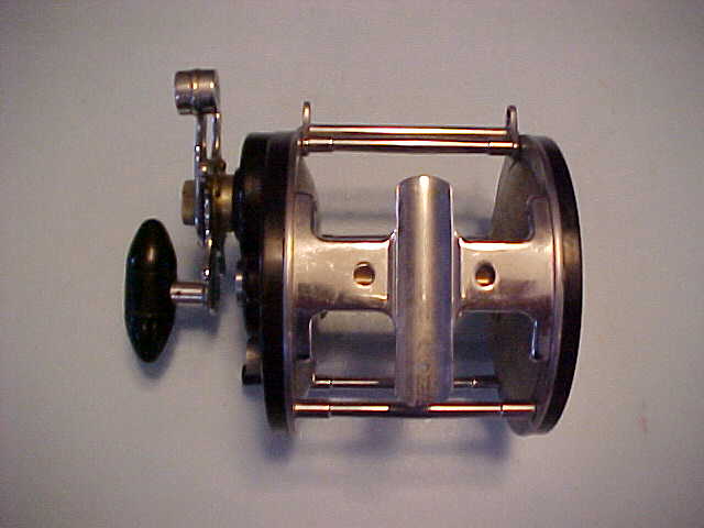 VINTAGE 1936 J.A. COXE SCREWLESS QUICK TAKE APART 9/0-CW WIDE TROLLING  REEL, PRE-OWNED - Berinson Tackle Company