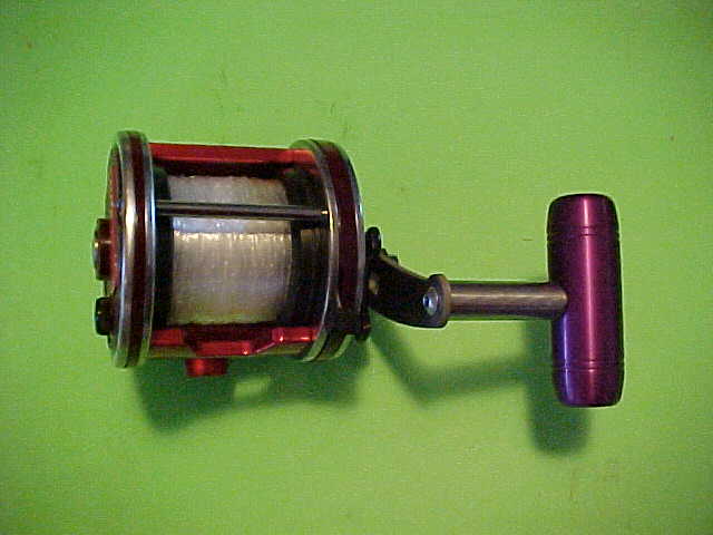 CUSTOM BUILT NEWELL S332-5 MULTICOLORED FISHING REEL AWESOME
