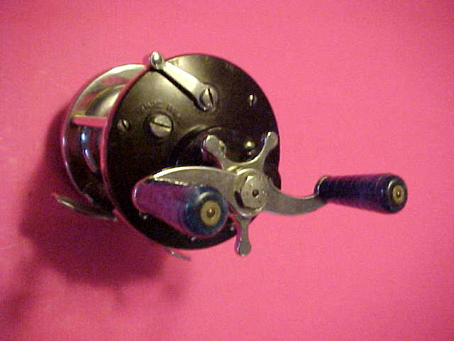 VINTAGE PENN PEER MONOFIL 109MS LEVELWIND FISHING REEL WITH BLUE & WHITE VINTAGE  BOX, PRE-OWNED - Berinson Tackle Company