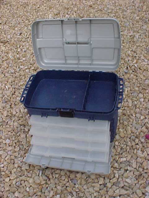 PLANO TACKLE SYSTEMS EXTRA LARGE TACKLE BOX, PRE-OWNED - Berinson