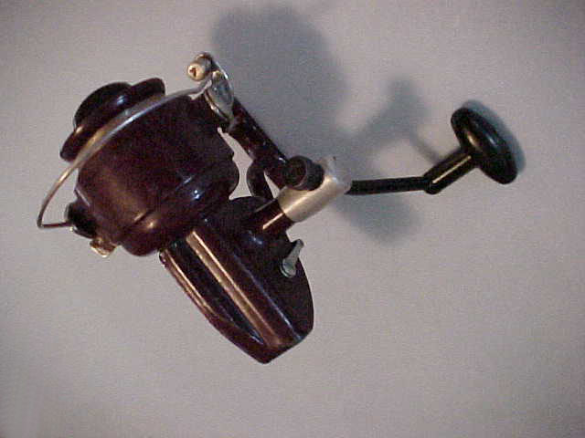 VINTAGE SHAKESPEARE 2081 SPINNING REEL, PRE-OWNED - Berinson Tackle Company