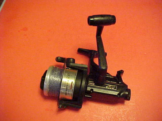 Details about   Shimano Triton SEA & SPIN  4500 Spinning  Reel With BAITRUNNER SWITCH!! 